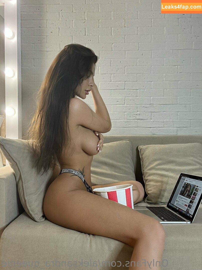 aleksandra_queenie / aleksandraa_queen_ leaked photo photo #0016