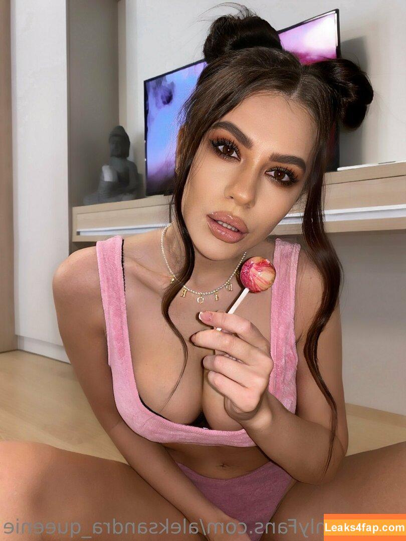 aleksandra_queenie / aleksandraa_queen_ leaked photo photo #0037