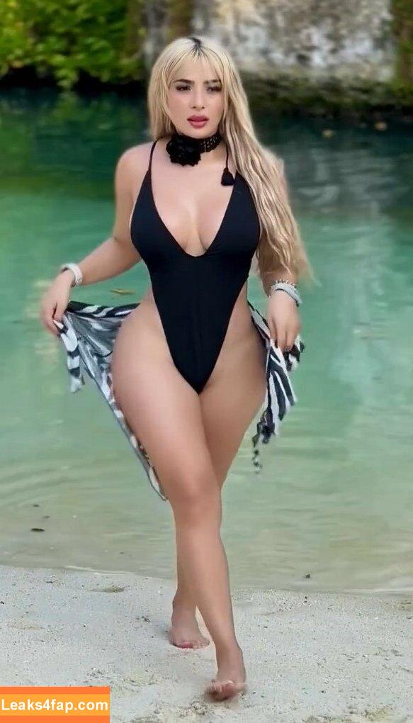 Alemia Rojas / alemia.solofans leaked photo photo #0062
