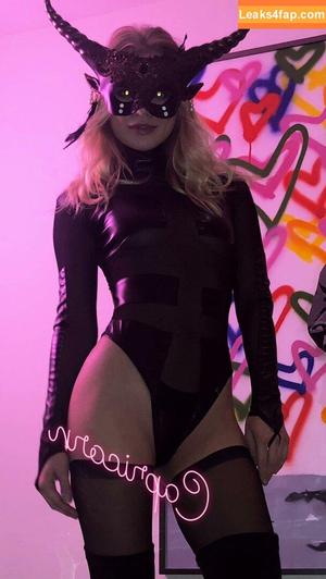 Alena Alexandrovna Savostikova photo #0012