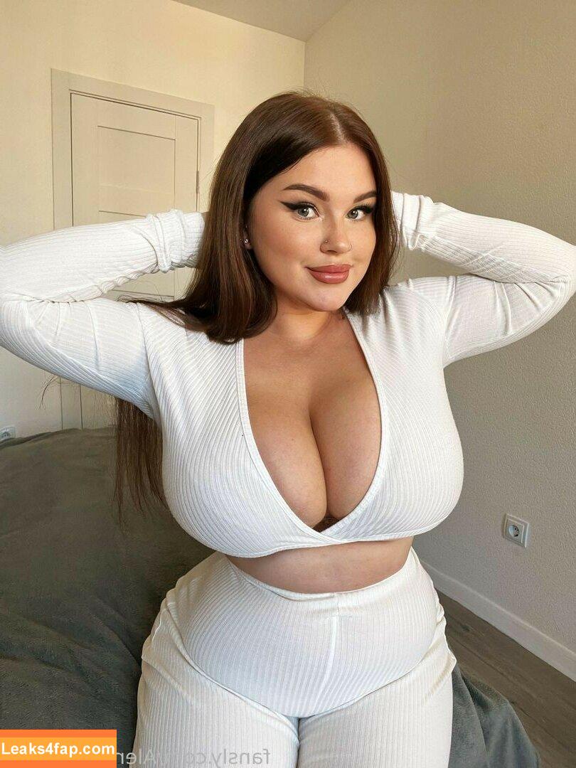 Alena Ostanova / Alenaost / ostanovaalena / that_same_alena слитое фото фото #0026