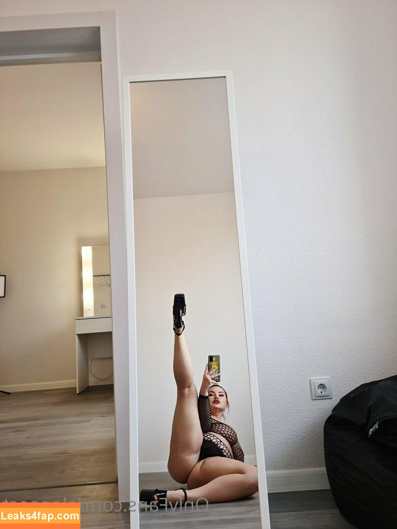 Alena Ostanova / Alenaost / ostanovaalena / that_same_alena слитое фото фото #0585