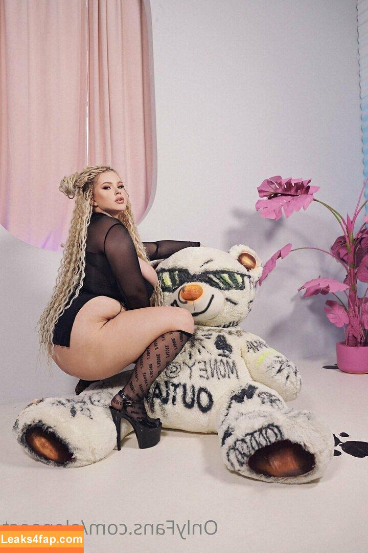 Alena Ostanova / Alenaost / ostanovaalena / that_same_alena слитое фото фото #0634