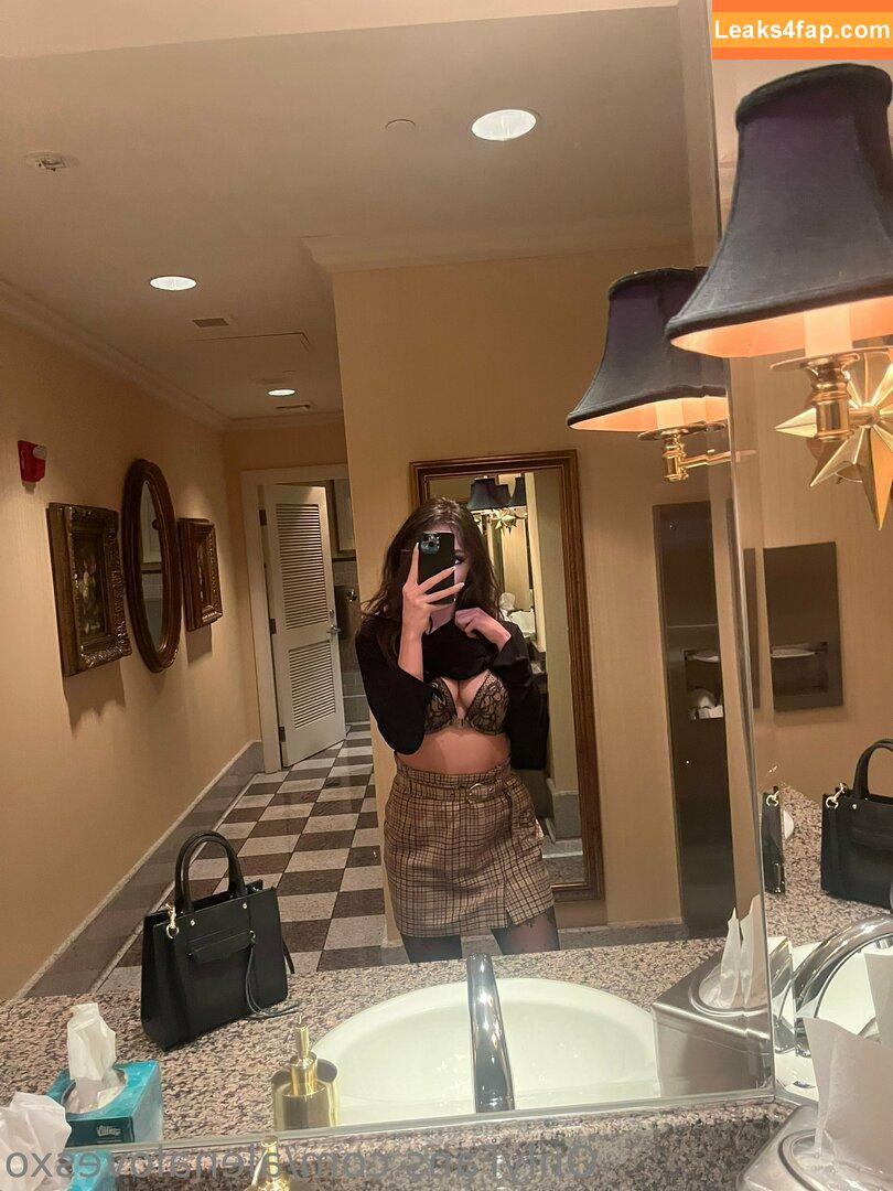 alenalovesxo / 0xAlena leaked photo photo #0223
