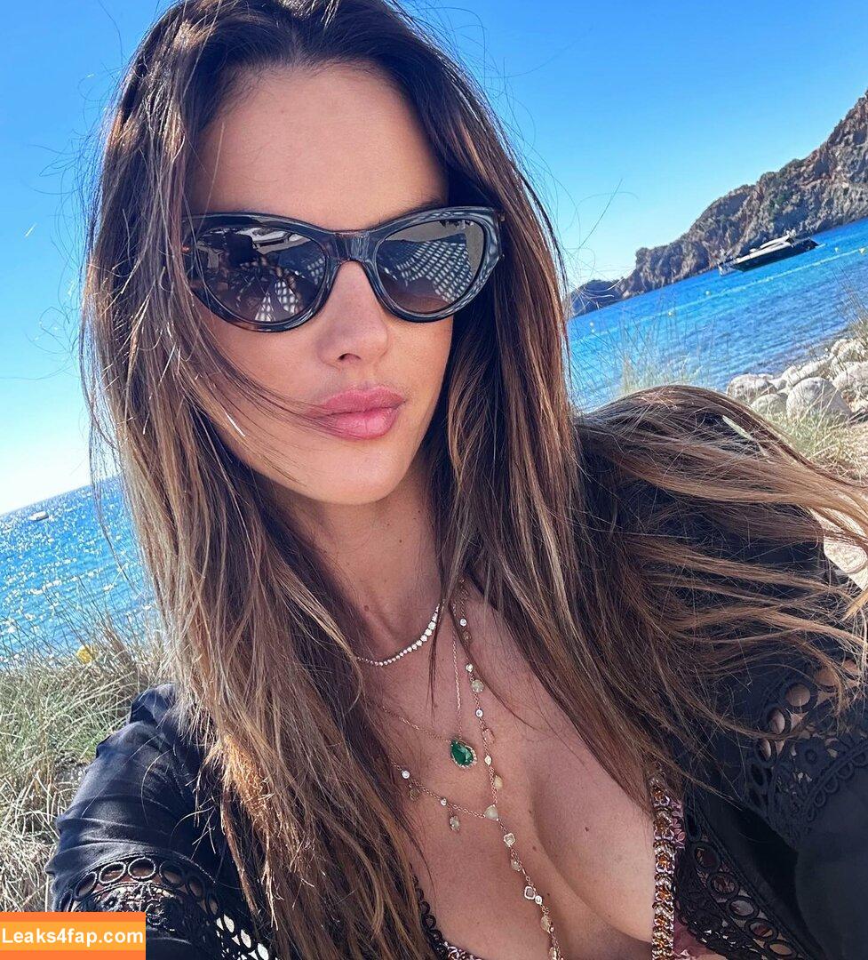 Alessandra Ambrosio / aleambrosio / alelovesanja / alessandraambrosio leaked photo photo #0514