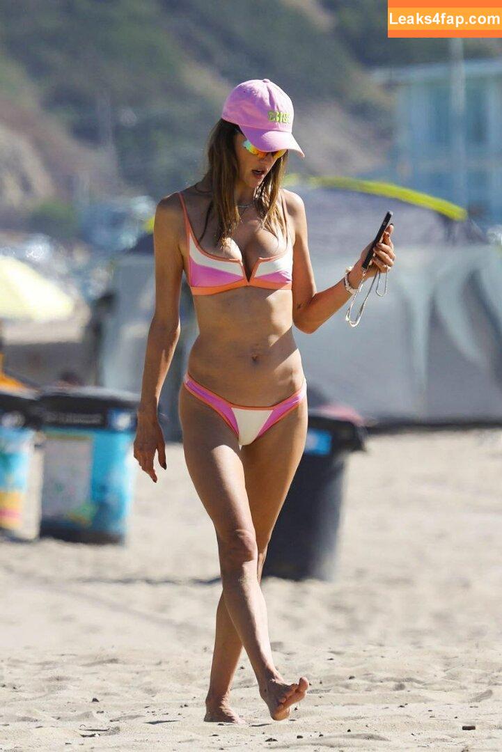 Alessandra Ambrosio / aleambrosio / alelovesanja / alessandraambrosio leaked photo photo #0540
