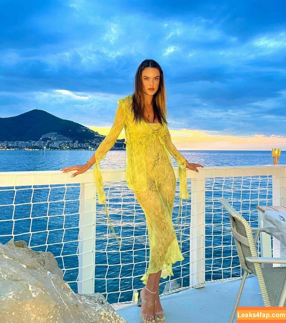 Alessandra Ambrosio / aleambrosio / alelovesanja / alessandraambrosio leaked photo photo #0559