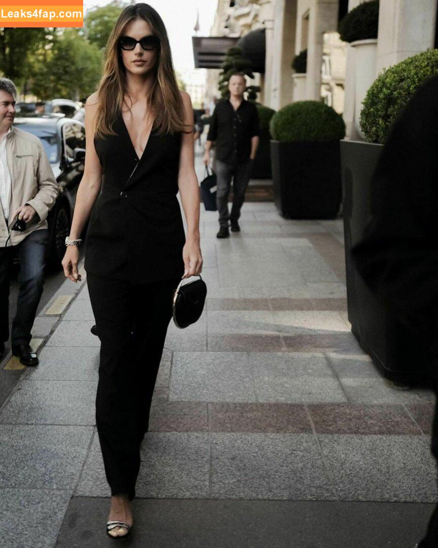 Alessandra Ambrosio / aleambrosio / alelovesanja / alessandraambrosio leaked photo photo #0618