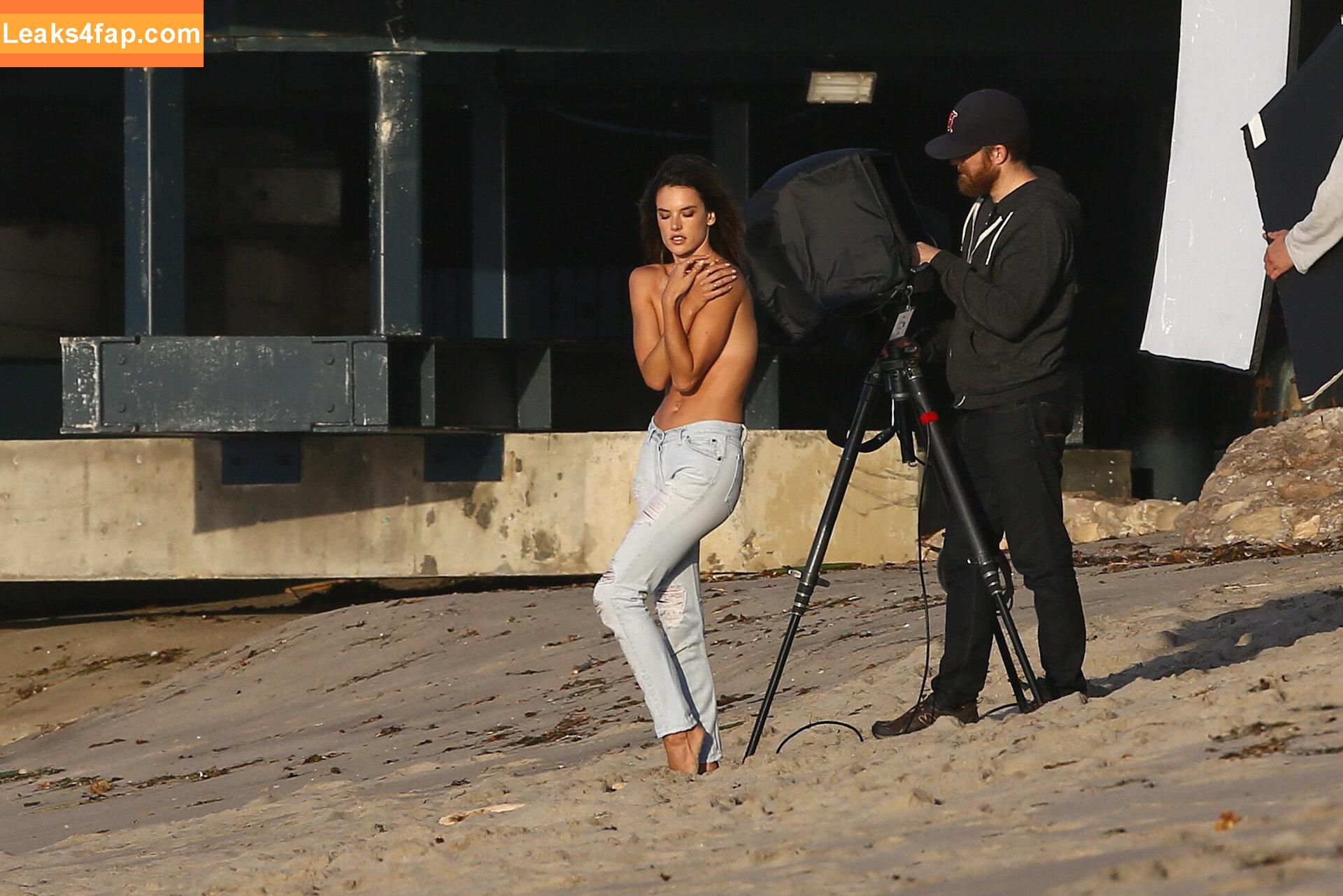Alessandra Ambrosio / aleambrosio / alelovesanja / alessandraambrosio leaked photo photo #0779