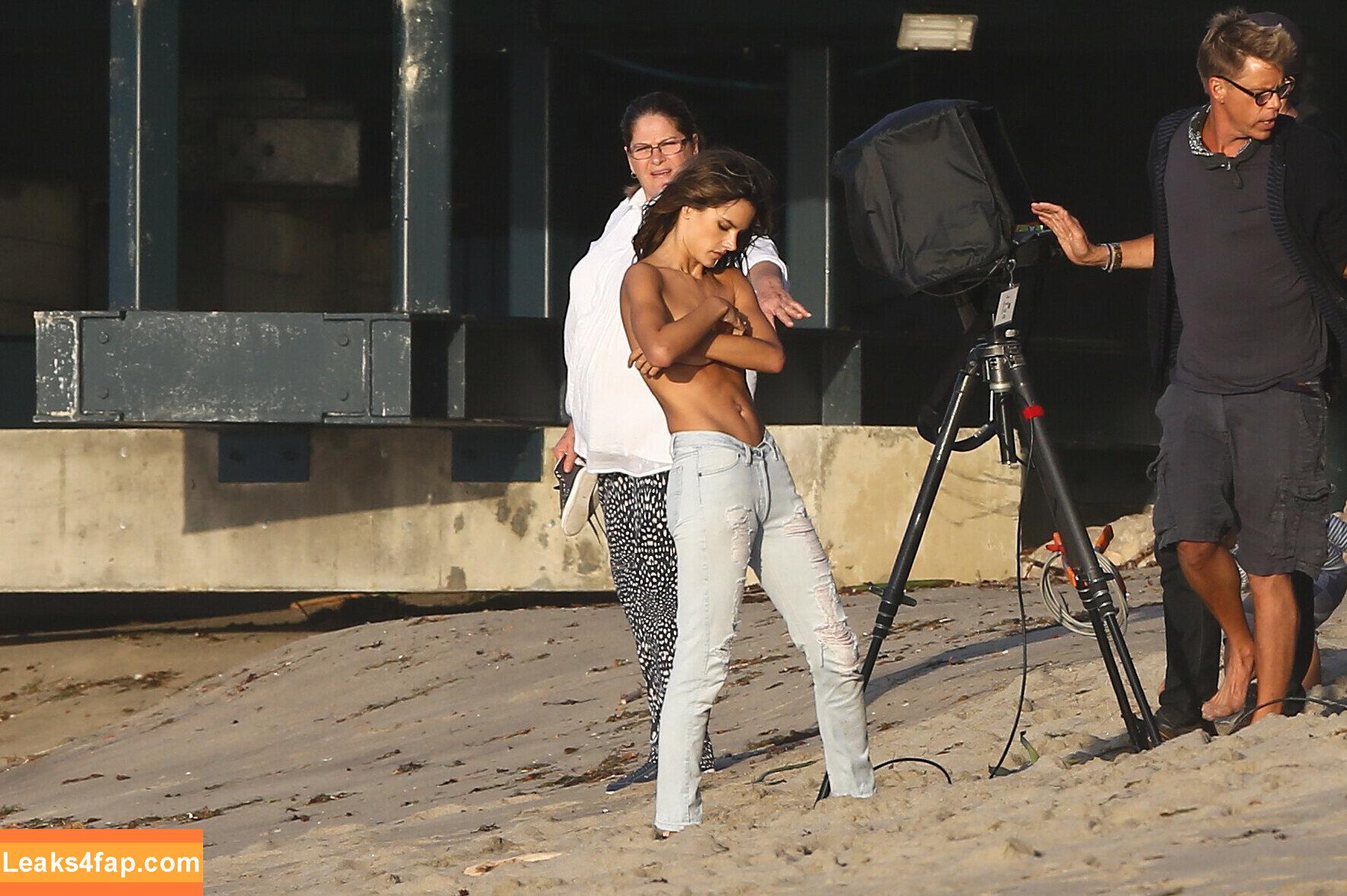 Alessandra Ambrosio / aleambrosio / alelovesanja / alessandraambrosio leaked photo photo #0813
