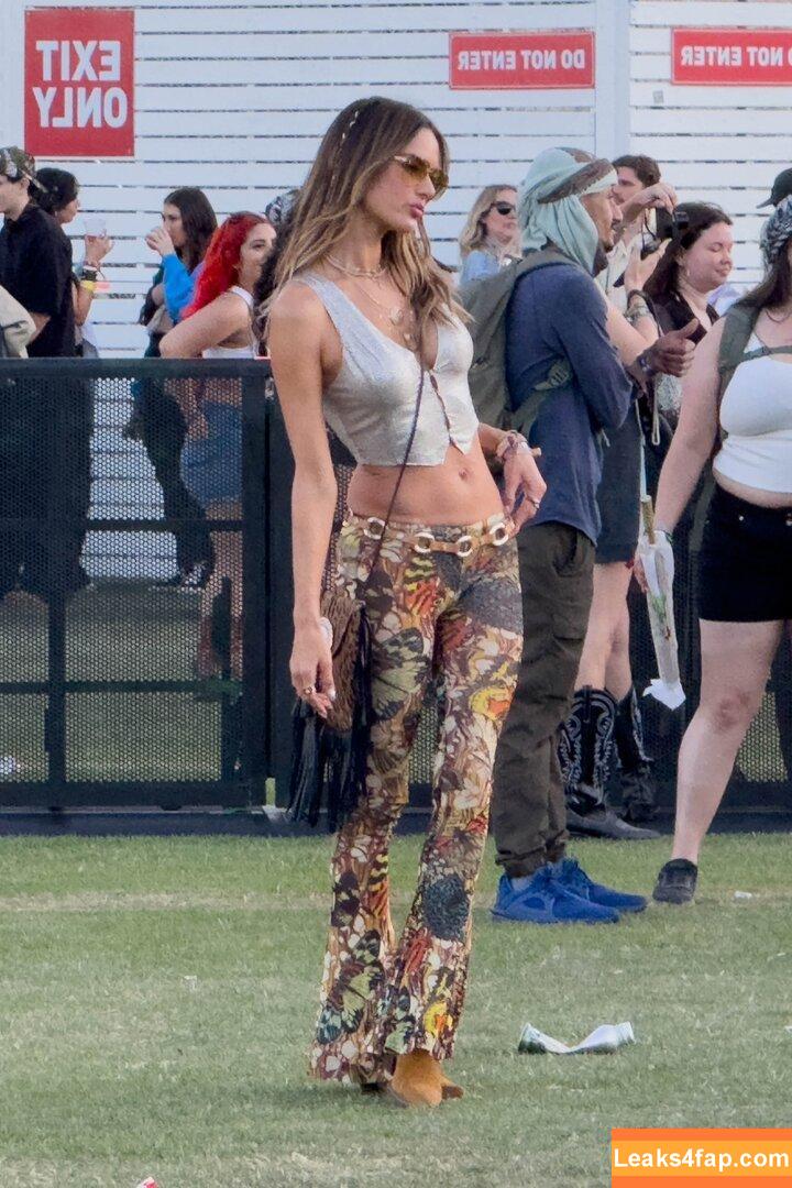 Alessandra Ambrosio / aleambrosio / alelovesanja / alessandraambrosio слитое фото фото #0831