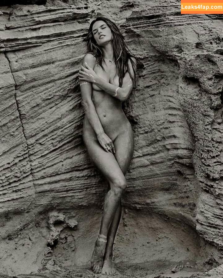 Alessandra Ambrosio / aleambrosio / alelovesanja / alessandraambrosio leaked photo photo #0844