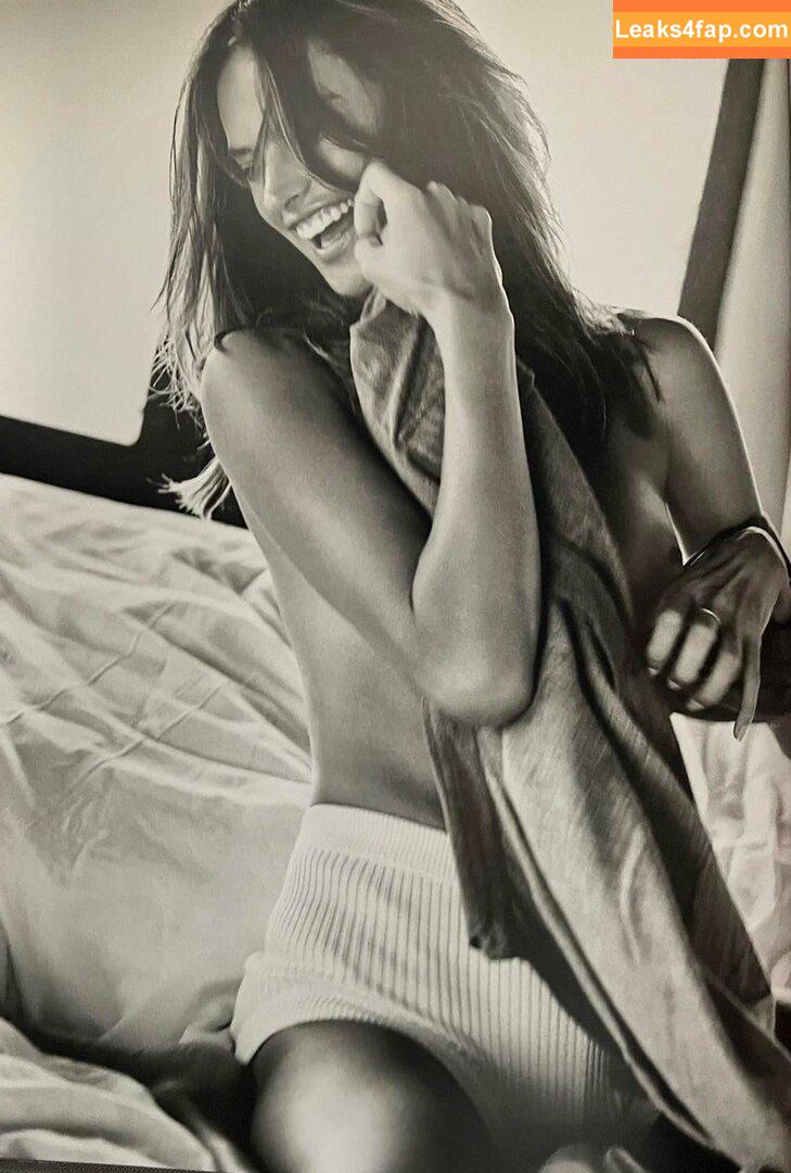 Alessandra Ambrosio / aleambrosio / alelovesanja / alessandraambrosio leaked photo photo #0885