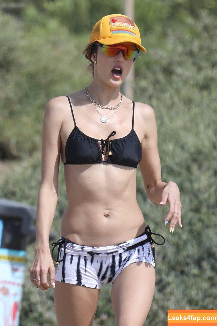 Alessandra Ambrosio / aleambrosio / alelovesanja / alessandraambrosio leaked photo photo #0979