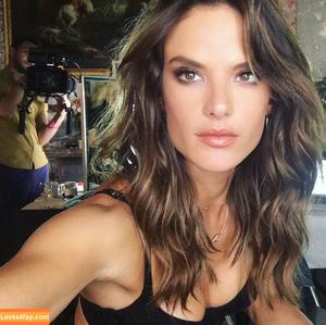 Alessandra Ambrosio photo #0079