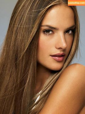 Alessandra Ambrosio photo #0082