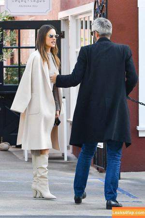 Alessandra Ambrosio photo #0123