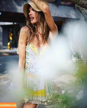 Alessandra Ambrosio photo #0254
