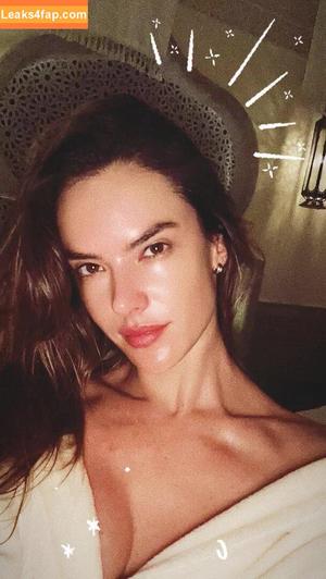 Alessandra Ambrosio photo #0518