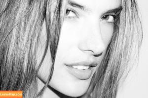 Alessandra Ambrosio photo #0744