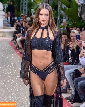 Alessandra Ambrosio photo #0856