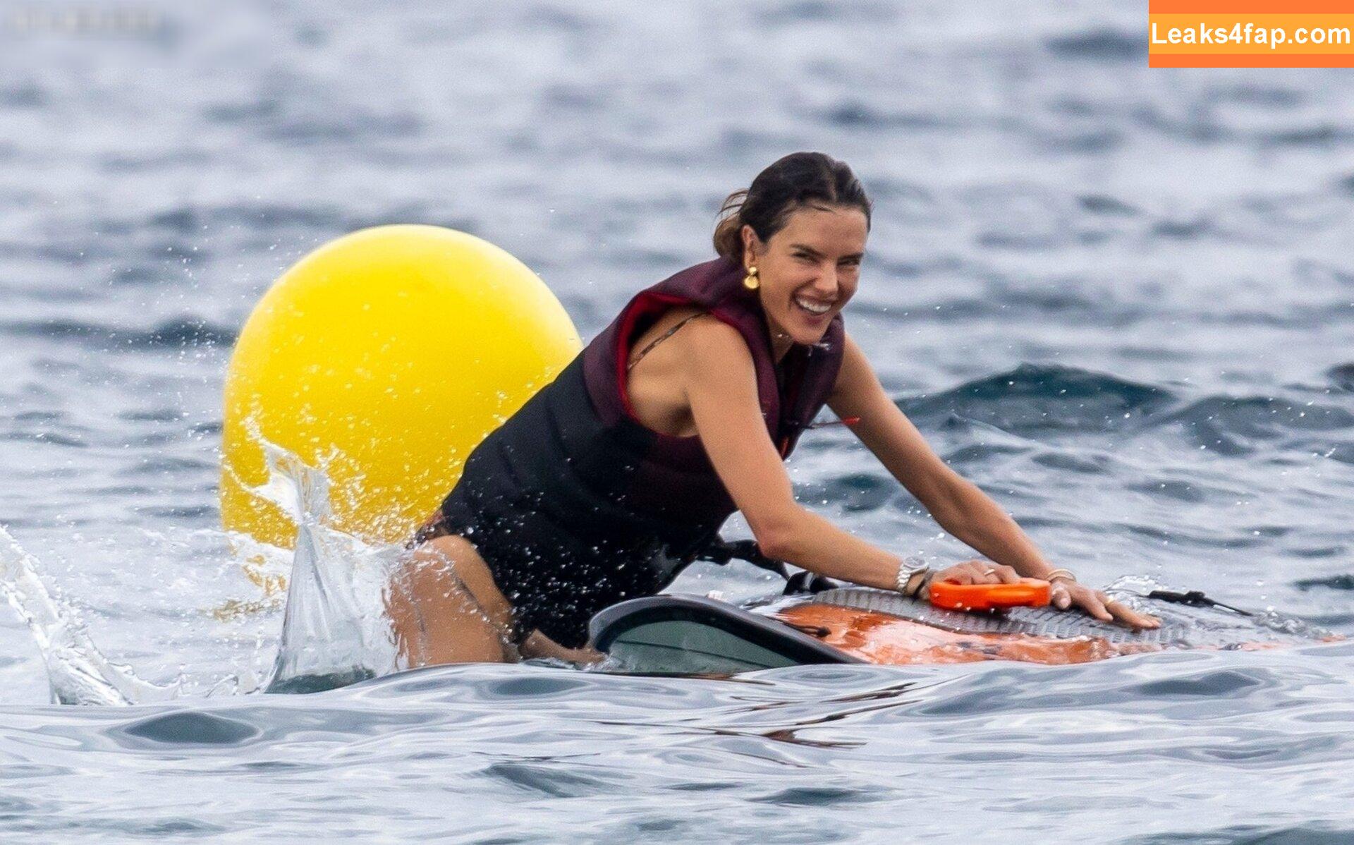 Alessandra Ambrosio / aleambrosio / alelovesanja / alessandraambrosio leaked photo photo #1004