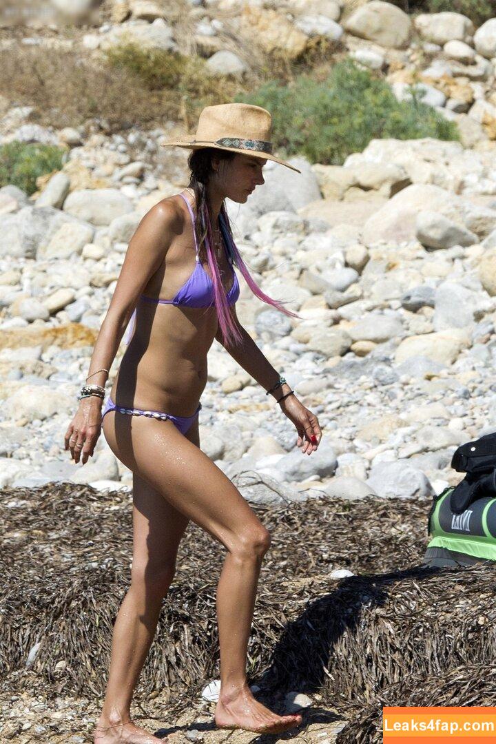 Alessandra Ambrosio / aleambrosio / alelovesanja / alessandraambrosio leaked photo photo #1039