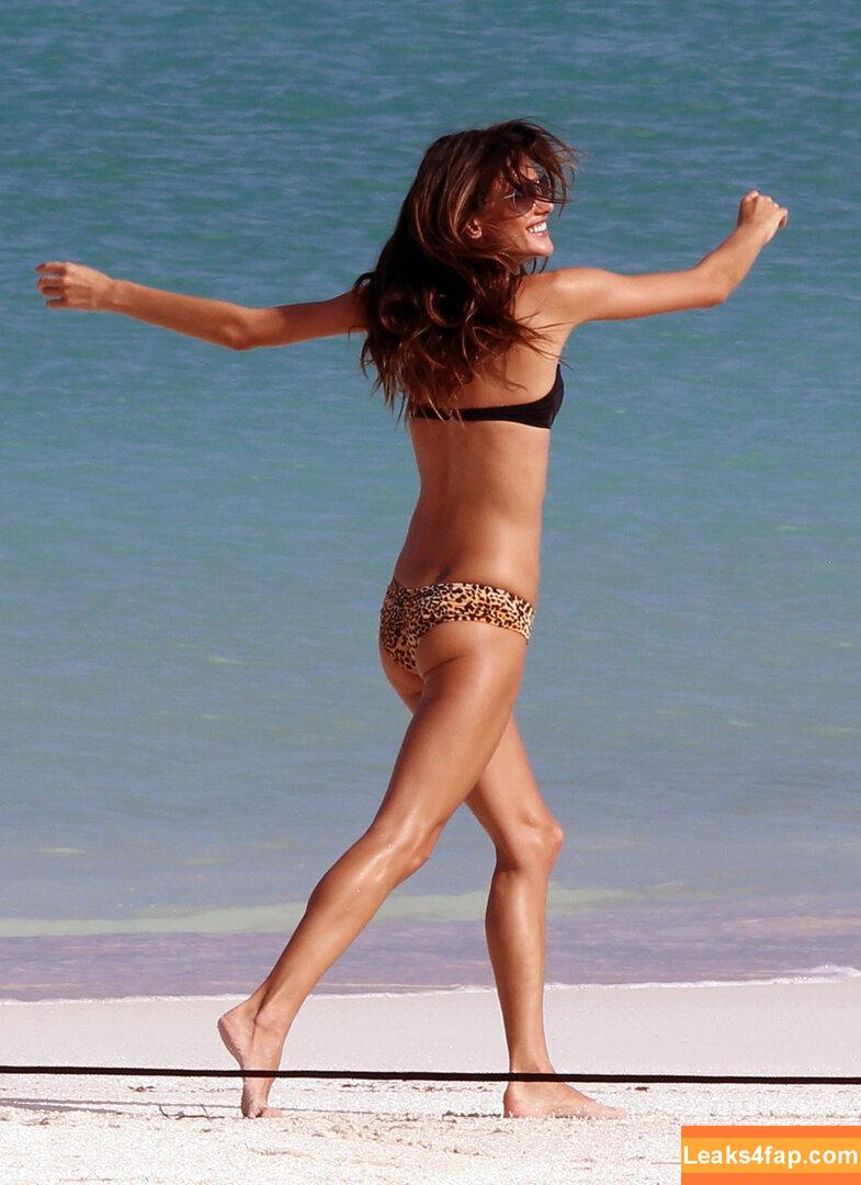 Alessandra Ambrosio / aleambrosio / alelovesanja / alessandraambrosio leaked photo photo #1094