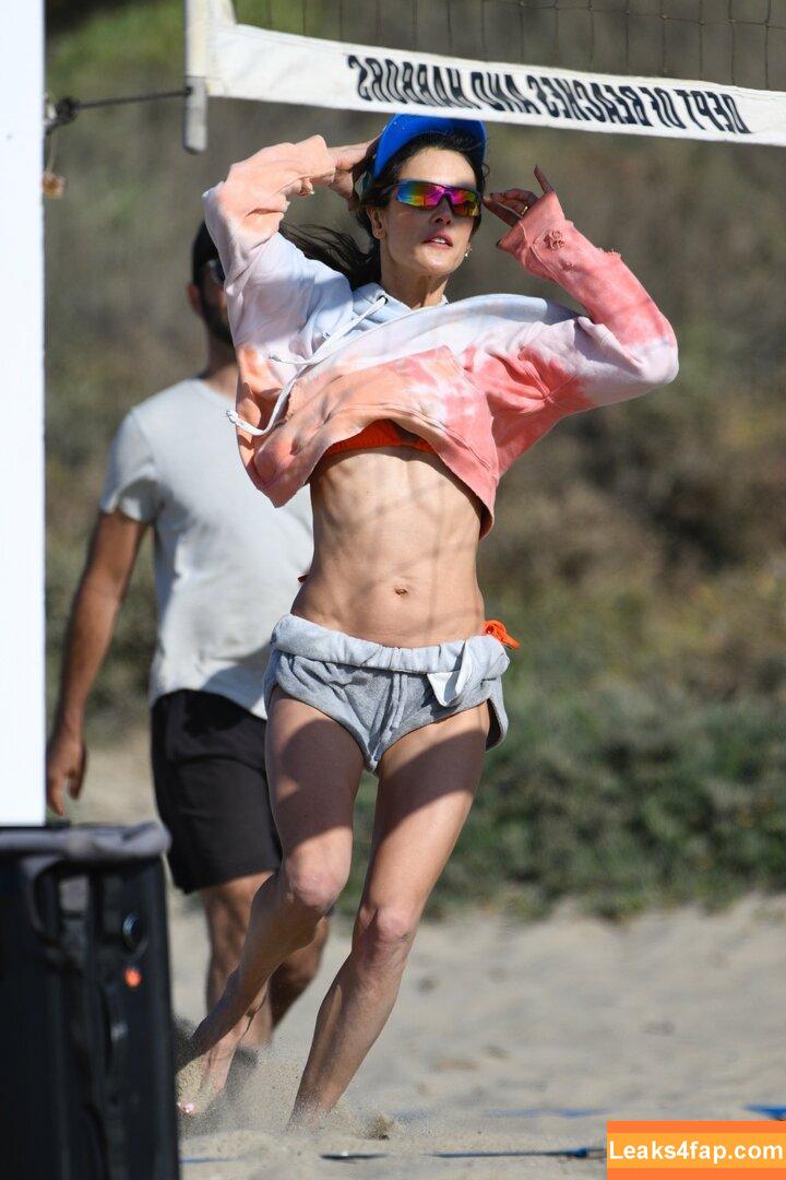 Alessandra Ambrosio / aleambrosio / alelovesanja / alessandraambrosio leaked photo photo #1161