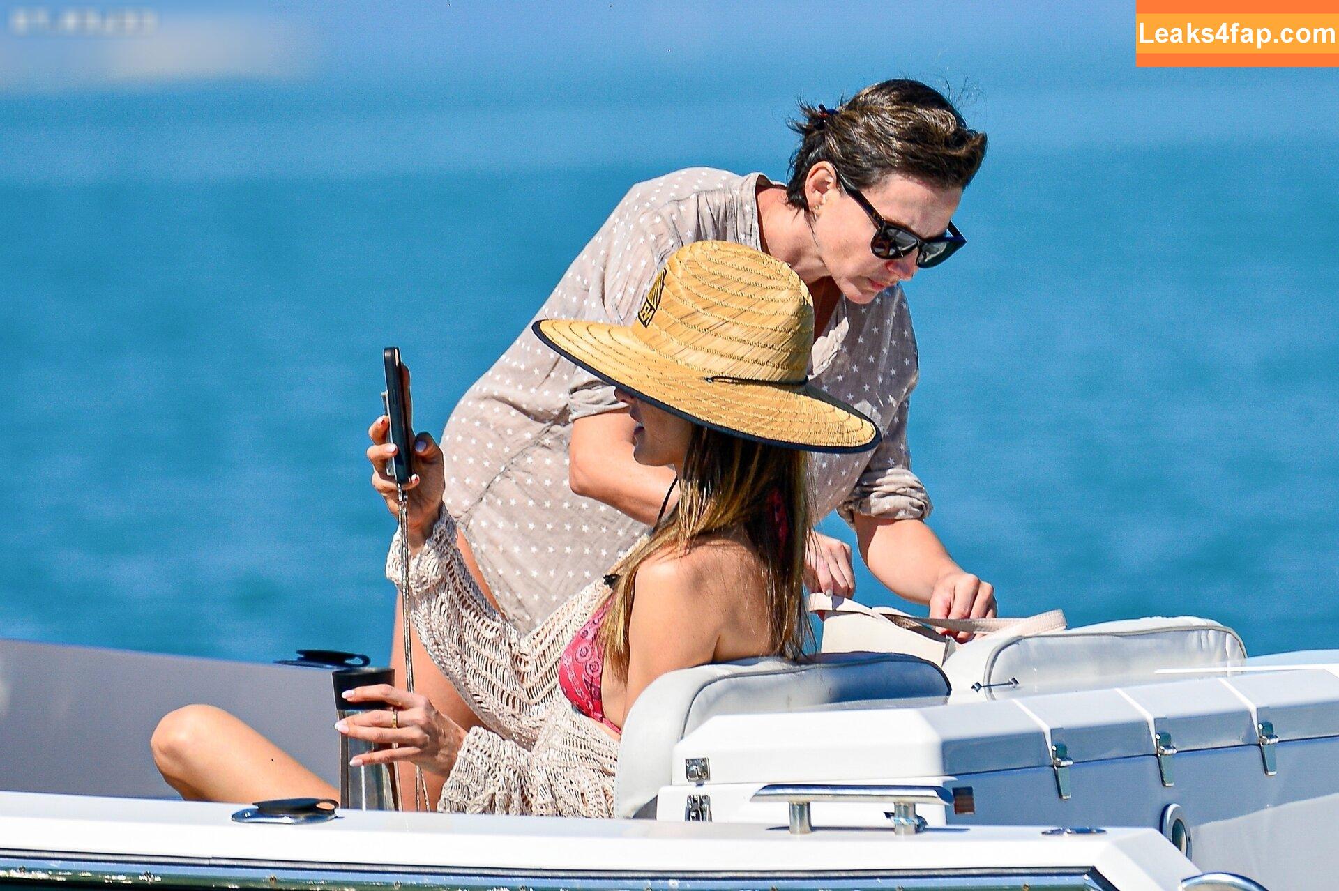 Alessandra Ambrosio / aleambrosio / alelovesanja / alessandraambrosio leaked photo photo #1240