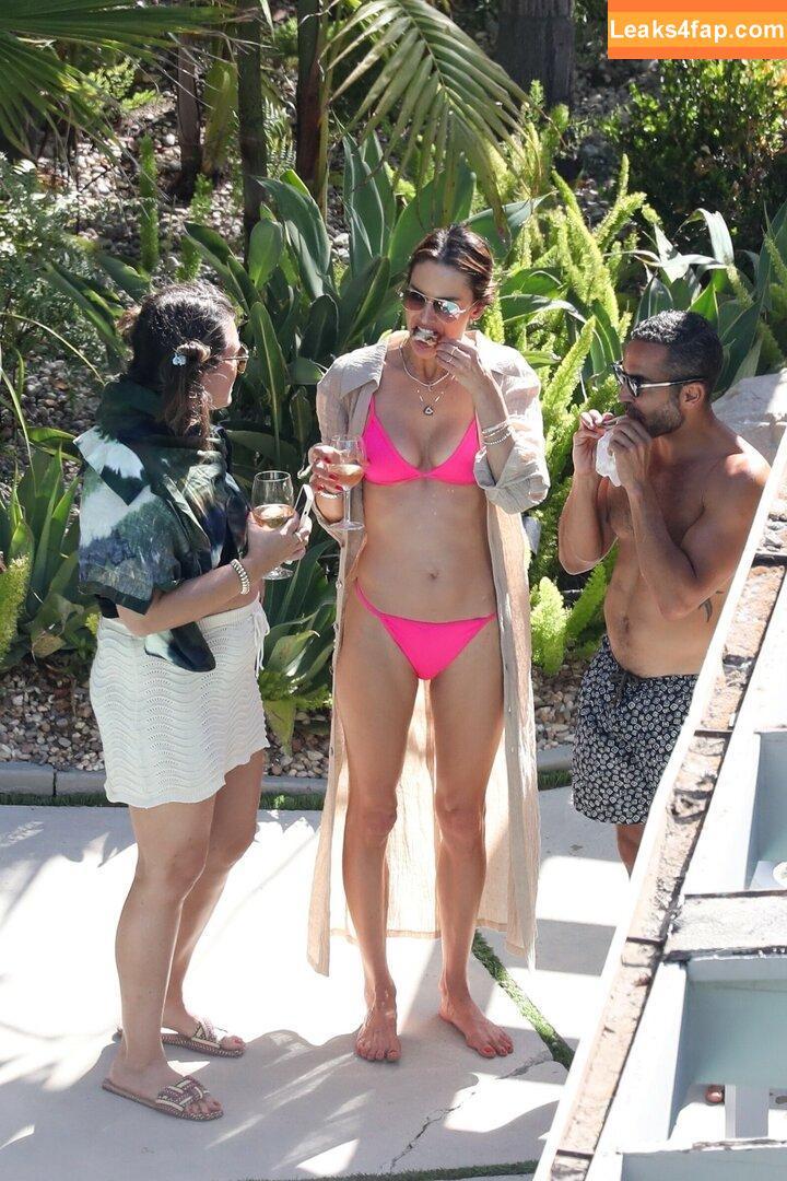 Alessandra Ambrosio / aleambrosio / alelovesanja / alessandraambrosio leaked photo photo #1319