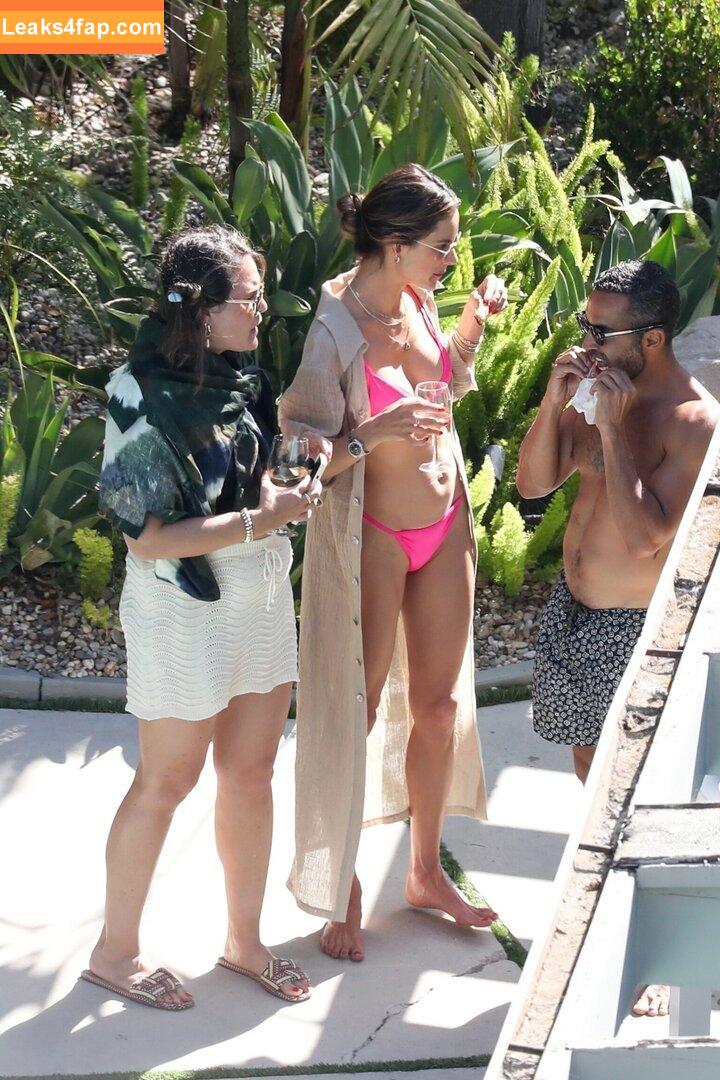 Alessandra Ambrosio / aleambrosio / alelovesanja / alessandraambrosio leaked photo photo #1322