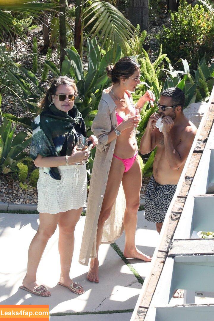 Alessandra Ambrosio / aleambrosio / alelovesanja / alessandraambrosio leaked photo photo #1326