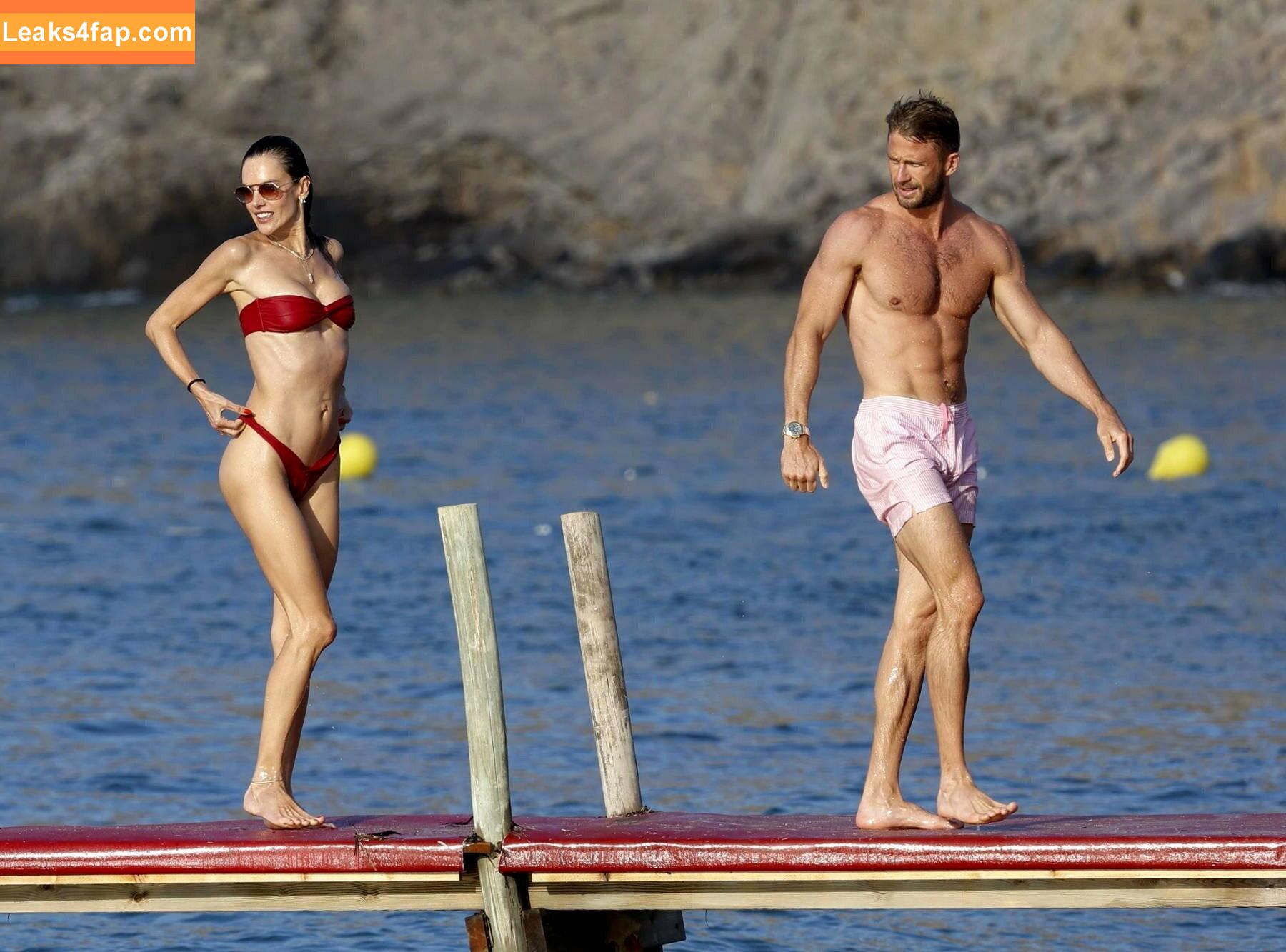 Alessandra Ambrosio / aleambrosio / alelovesanja / alessandraambrosio leaked photo photo #1474