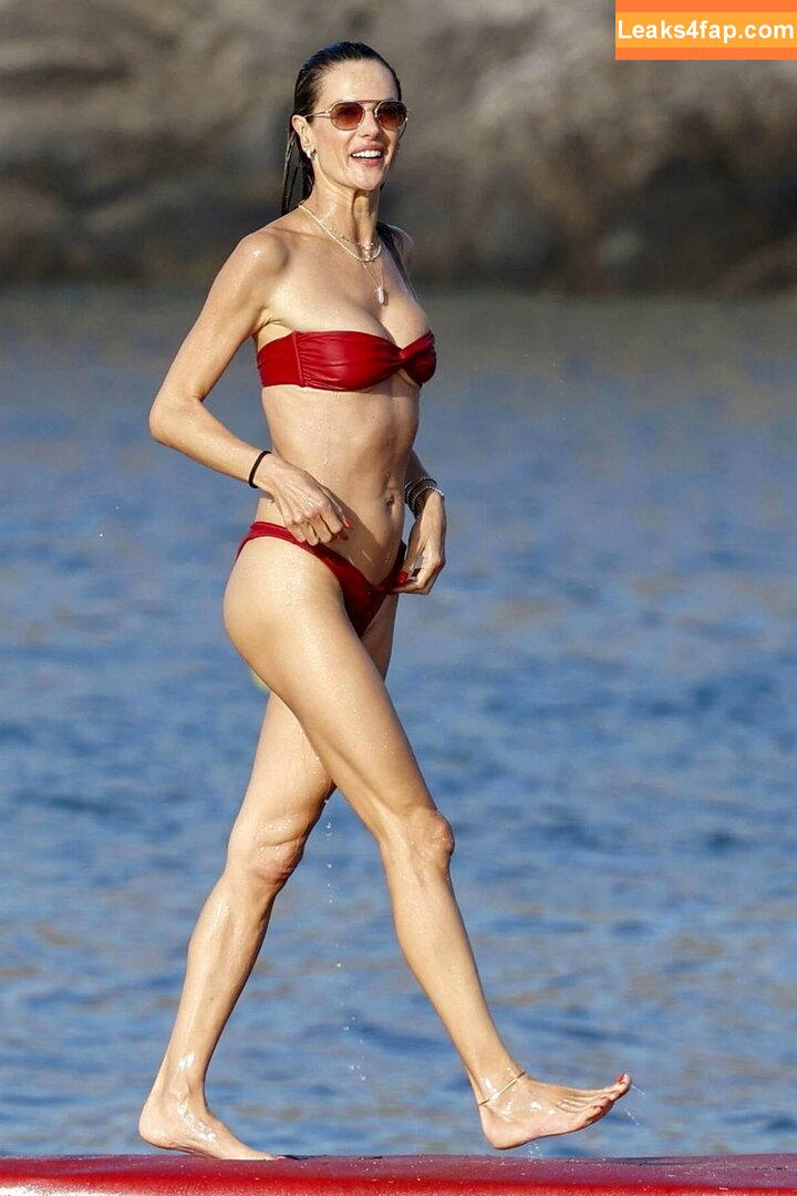 Alessandra Ambrosio / aleambrosio / alelovesanja / alessandraambrosio leaked photo photo #1484