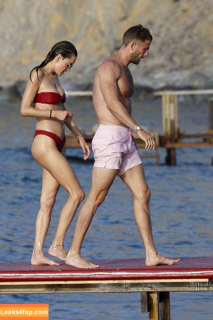 Alessandra Ambrosio / aleambrosio / alelovesanja / alessandraambrosio leaked photo photo #1487