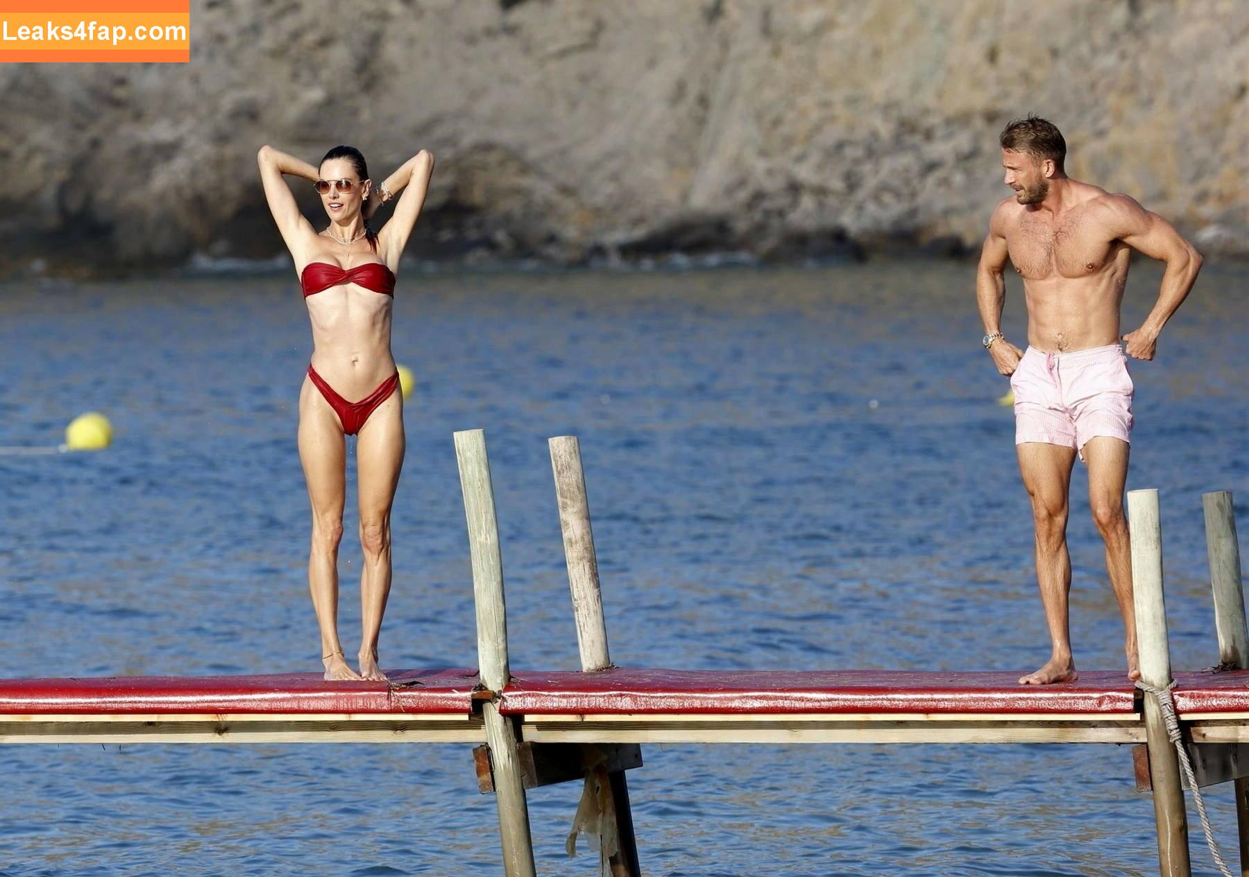 Alessandra Ambrosio / aleambrosio / alelovesanja / alessandraambrosio leaked photo photo #1494