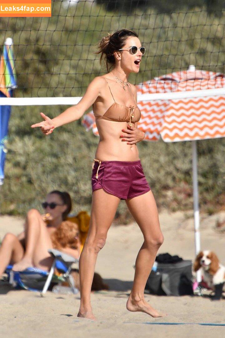Alessandra Ambrosio / aleambrosio / alelovesanja / alessandraambrosio leaked photo photo #1671