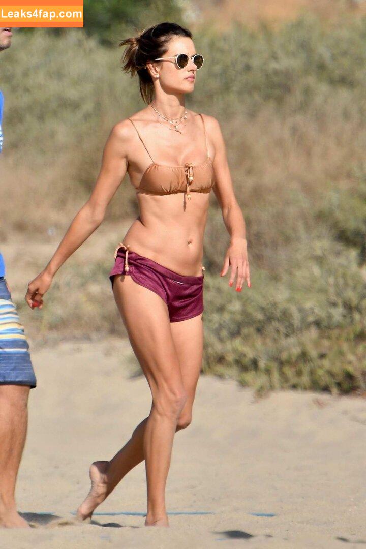 Alessandra Ambrosio / aleambrosio / alelovesanja / alessandraambrosio leaked photo photo #1681