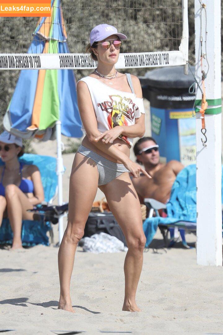Alessandra Ambrosio / aleambrosio / alelovesanja / alessandraambrosio leaked photo photo #1739
