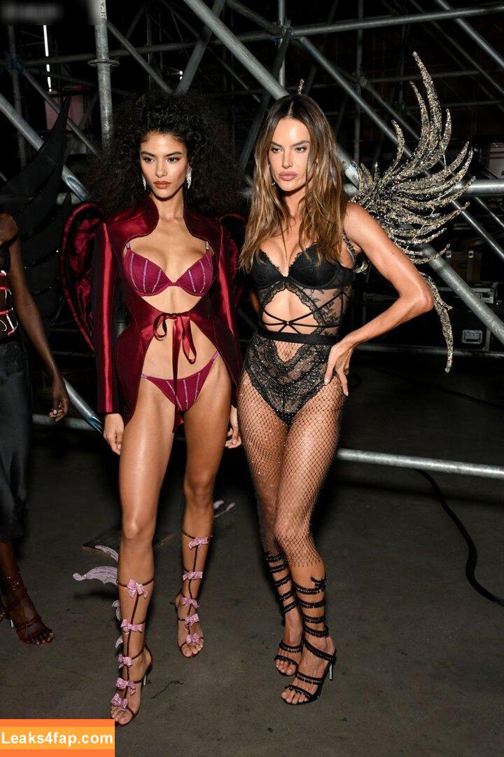Alessandra Ambrosio / aleambrosio / alelovesanja / alessandraambrosio leaked photo photo #1925