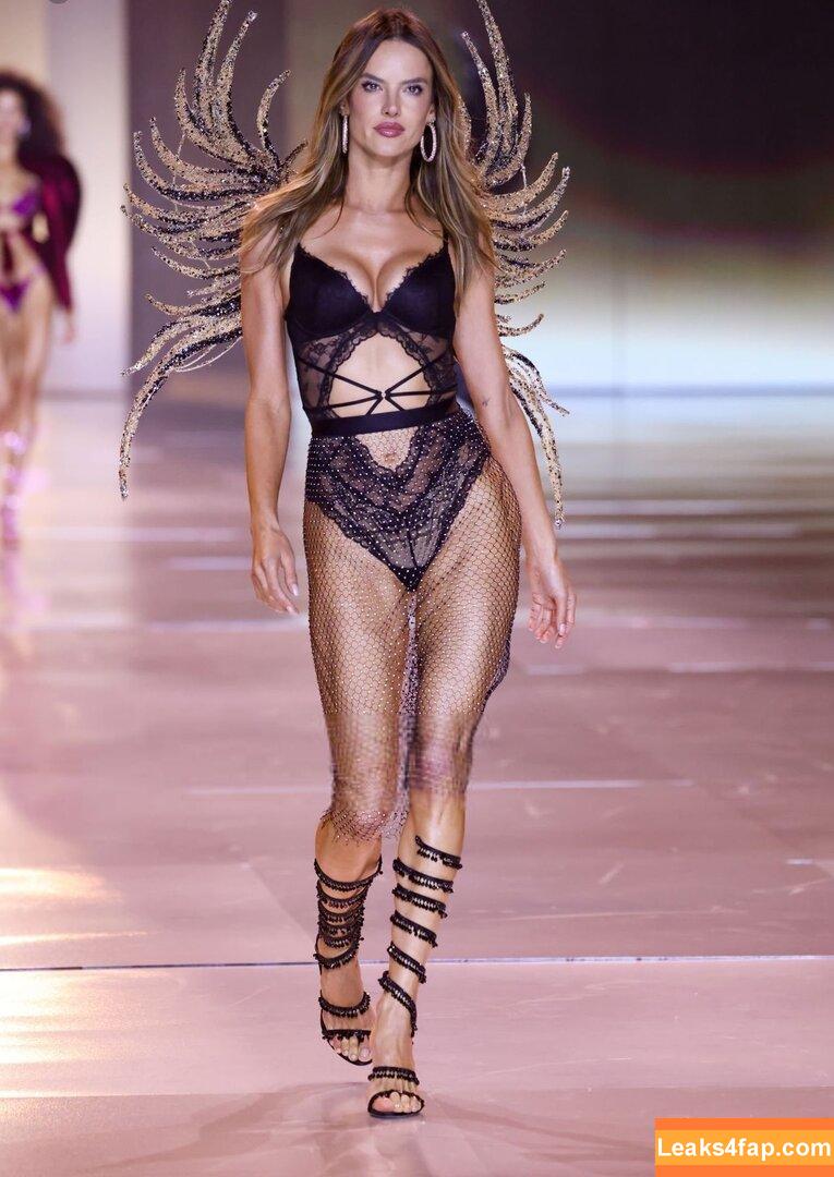 Alessandra Ambrosio / aleambrosio / alelovesanja / alessandraambrosio leaked photo photo #1929