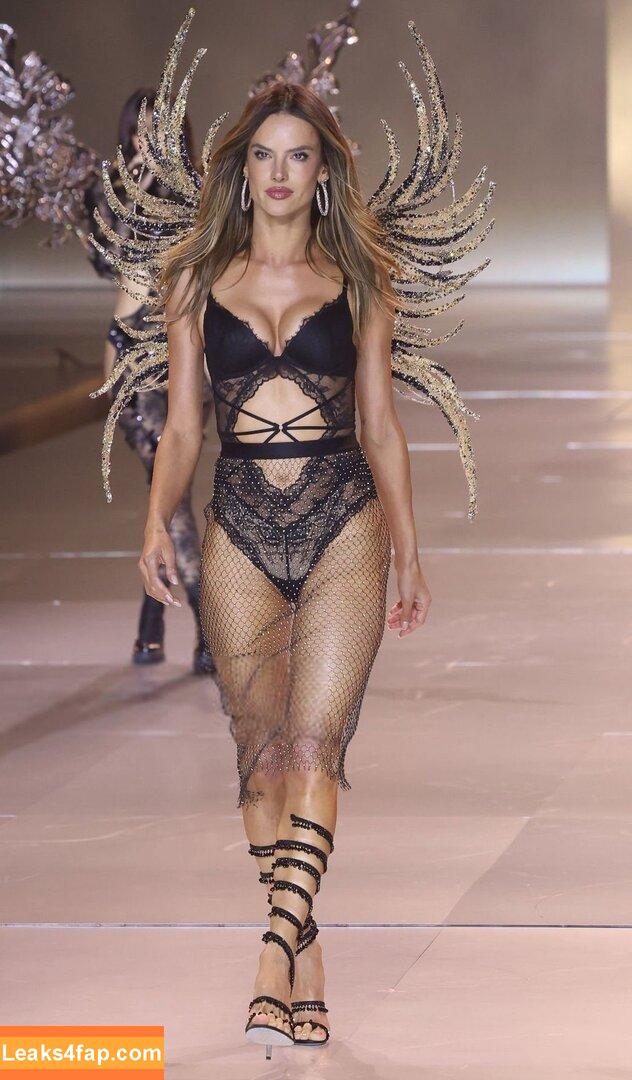 Alessandra Ambrosio / aleambrosio / alelovesanja / alessandraambrosio leaked photo photo #1934