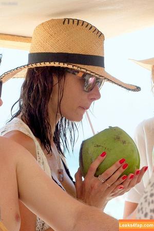 Alessandra Ambrosio photo #1030