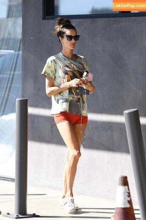 Alessandra Ambrosio photo #1065
