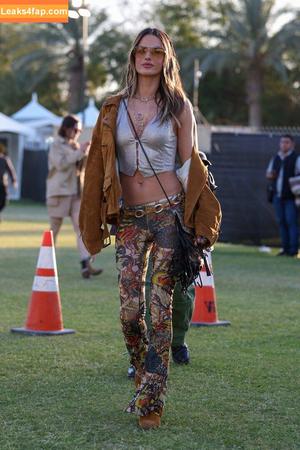 Alessandra Ambrosio photo #1400