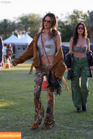 Alessandra Ambrosio photo #1402