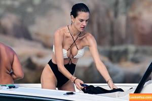 Alessandra Ambrosio photo #1586