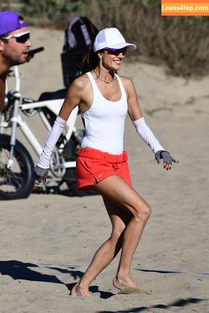 Alessandra Ambrosio photo #1880