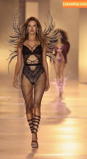 Alessandra Ambrosio photo #1937